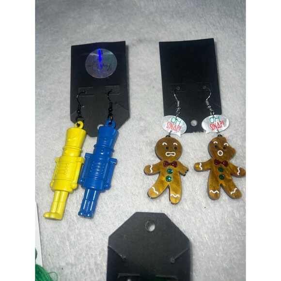 Christmas earring lot - 8 new earrings - Picture 2 of 5